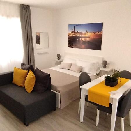 La Casa Di Mest Pepp Monopoli Exteriör bild